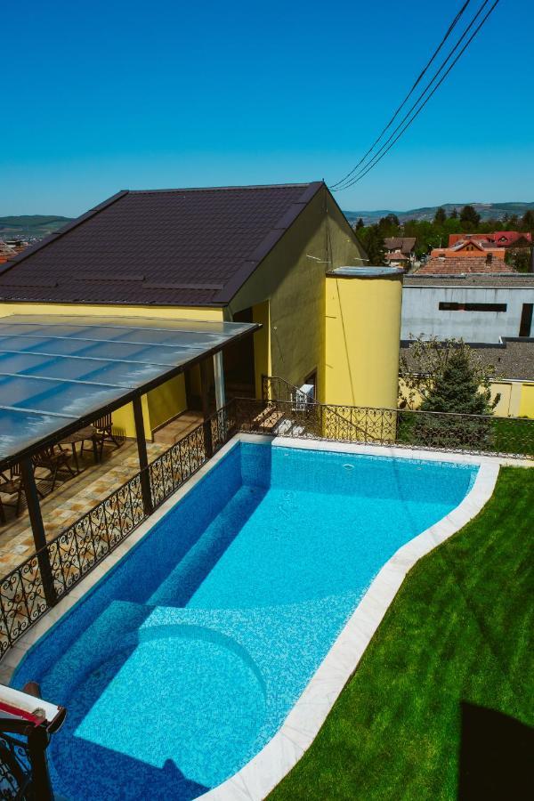 Pensiunea Imperial Targu Mures Exterior photo