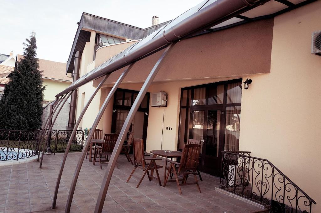 Pensiunea Imperial Targu Mures Exterior photo